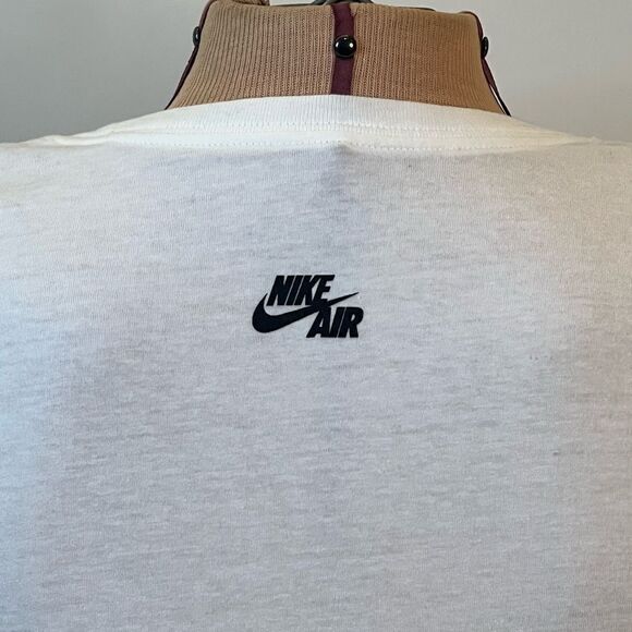 NWT NIKE "The Force is Female" T-Shirt - Size Small - Picture 6 of 10